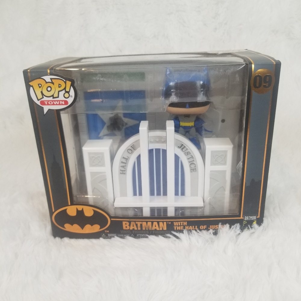 Funko Pop! Town: Batman- Hall of Justice
